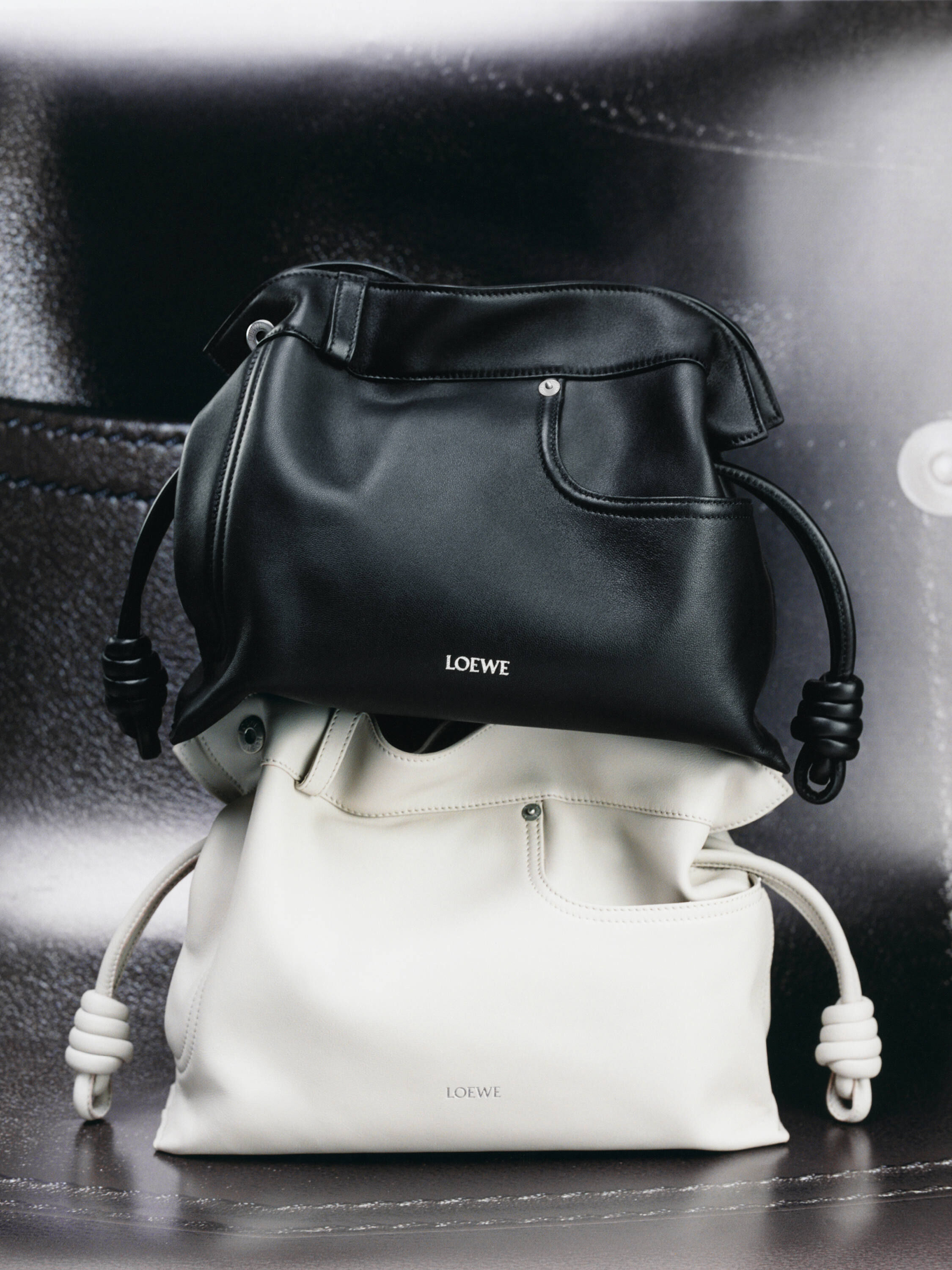 ウィメンズ バッグ、アクセサリー＆ラグジュアリーウエア - LOEWE